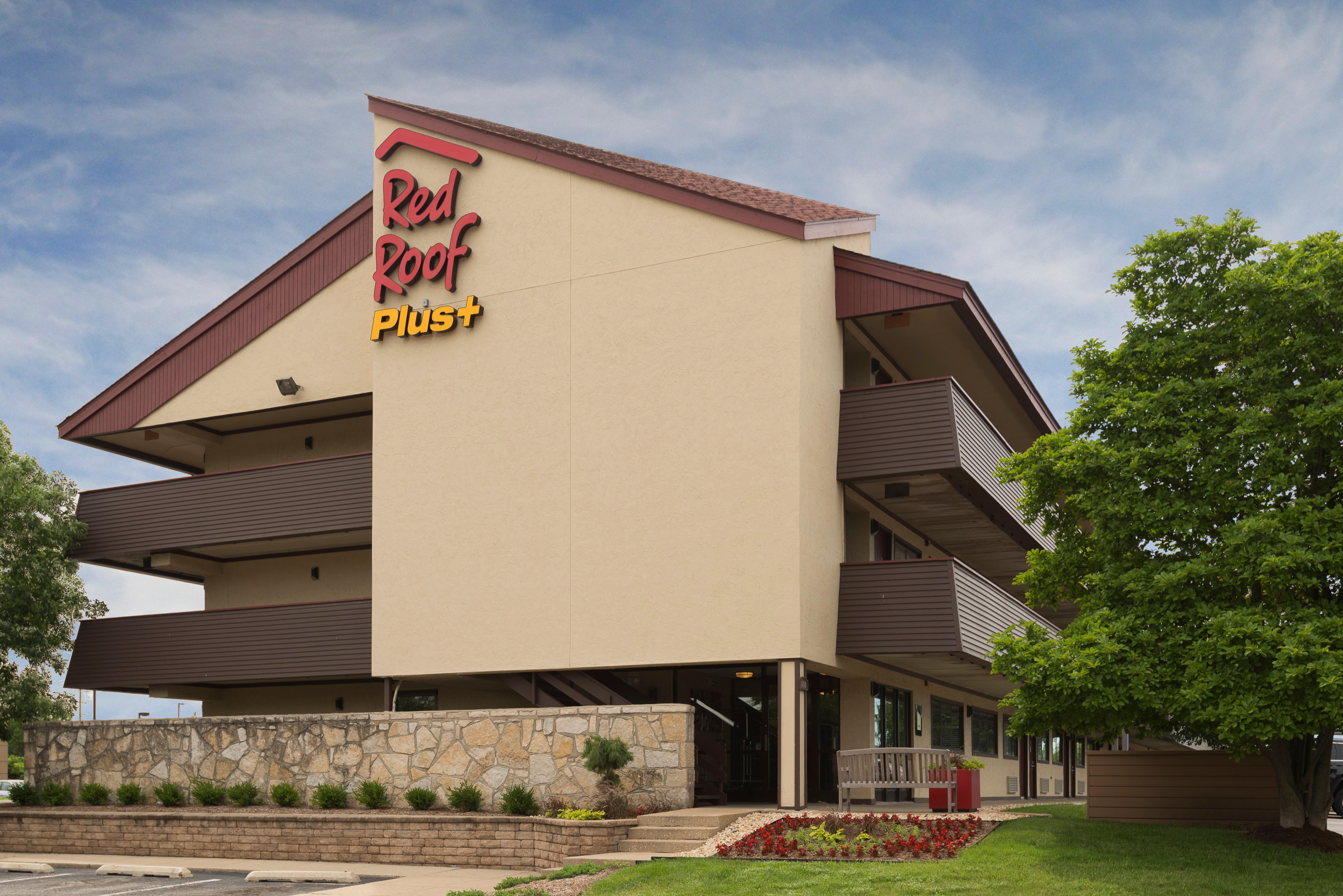 Red Roof Inn Plus+ Chicago - Naperville Exterior photo